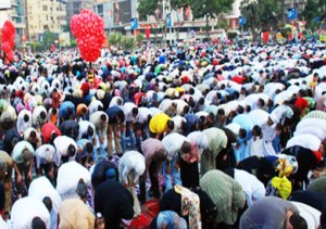فاقوس تفتح الساحة الشعبية لصلاة العيد 1 فاقوس تفتح الساحة الشعبية لصلاة العيد