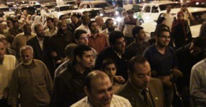 أنصار الإخوان ينسحبون من أمام طيبة مول بعد فشلهم فى الوصول لـ"رابعة" 1 أنصار الإخوان ينسحبون من أمام طيبة مول بعد فشلهم فى