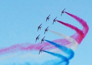 أول أكتوبر.. عروض جوية للقوات المسلحة بمناسبة انتصارات «6 أكتوبر» 1 احتفال اكتوبر