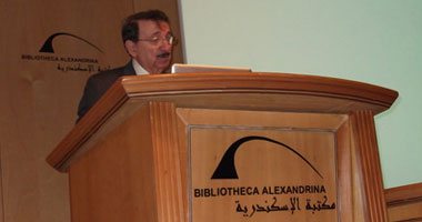 مصطفى السيد: الفريق المصرى لعلاج السرطان بالذهب تفوق على الأمريكى 1 العالم المصرى الدكتور مصطفى السيد