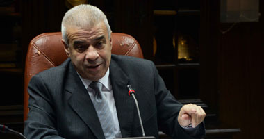 الكهرباء: تأجيل طرح المشروع النووى بالضبعة لحين اعتماده من البرلمان 1 المهندس أحمد إمام وزير الكهرباء والطاقة