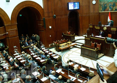 لجنة الخمسين توافق على حسم المواد الخلافية بالدستور بنسبة 75% من الأصوات 1 لجنة الخمسين لتعديل الدستور