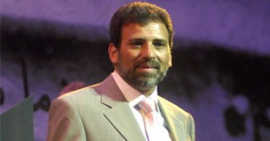 خالد يوسف: لجنة الـ50 تمثل الشعب وعليها أن تتنازل من أجل التوافق 1 لجنة الـ50 تمثل الشعب وعليها أن تتنازل من أجل التوافق
