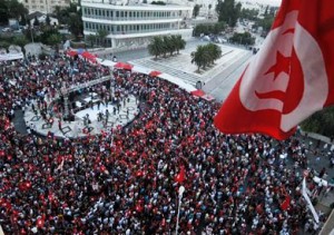 «الرئاسة»: ناسف لعدم إدراك المرزوقي لحقيقة «30 يونيو» 1 مظاهرات مناهضة للحكومة في تونس