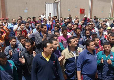 وزير المالية يرفع تقديره للعجز من 9 إلى 10% 1 مظاهرة عمالية للمطالبة بتطبيق الحد الادنى للاجر