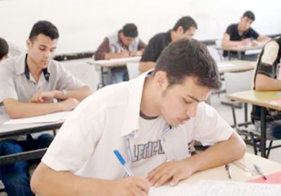 طلاب الثانوية بالشرقية يتظاهرون لإلغاء إضافة الجيولوجيا للمجموع 1 Jean-exams11582
