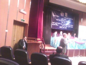 محافظ الشرقية يعقد مؤتمراً للحفاظ على البيئه بمكتبه مصر العامه 1 Snapshot_20130929