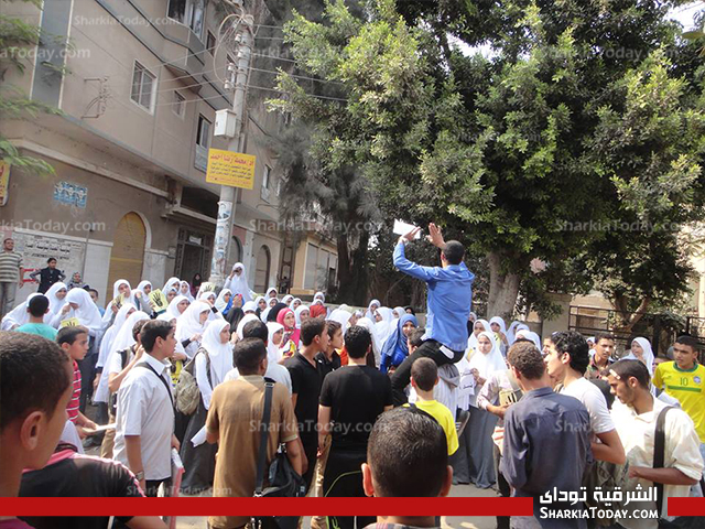 طلاب المعهد الازهري ينظمون مسيرة ضد الانقلاب بكفر صقر 1 كفر صقر