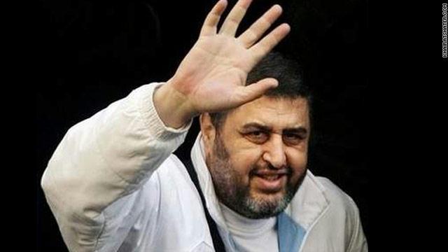 بالفيديو.. زوجة "الشاطر": معاملتنا بطريقة غير إنسانية ستجعلنا ننفجر قريبا 1 الشاطر