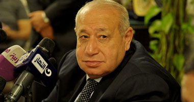 اللواء محمد أبو شادى وزير التموين