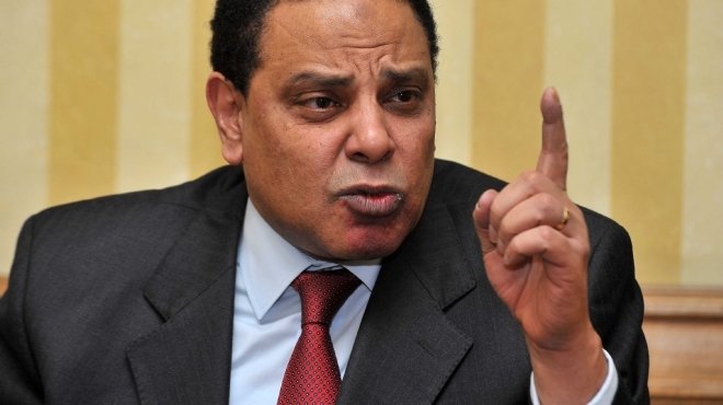 علاء الأسوانى ساخراً: أقترح ترشيح العادلى لنوبل..ومبارك مناضل شرس 1 د.-علاء-الأسواني