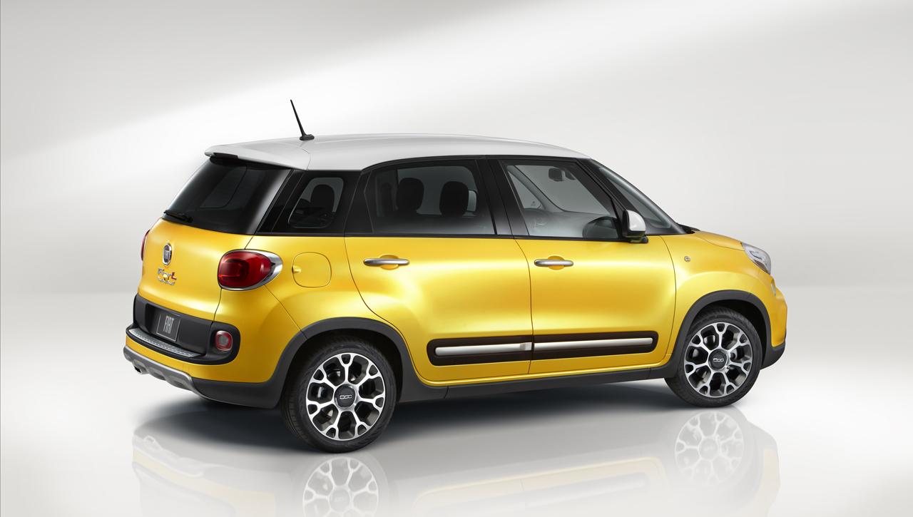 فيات تطلق سيارتها 500L بمحرك غاز طبيعي 2 4