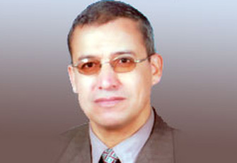 تظاهرات امام مديرية التربية والتعليم بالزقازيق للافراج عن نقيب المعلمين 1 نقيب المعلمين بالشرقية