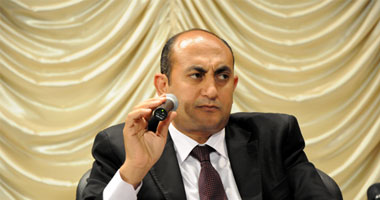 خالد على