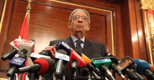 عمرو موسى: مصر تتعرض لأزمة تاريخية تكاد تعصف بها 1 عمرو موسى