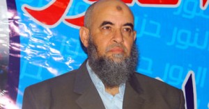 "النور" يدين مقتل ضابط الأمن الوطنى.. ويطالب بحوار للخروج من الأزمة 1 يونس مخيون رئيس حزب النور