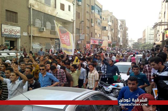 بالصور .. مسيره لطلاب الآخوان بجامعة الزقازيق اعتراضا علي محاكمة مرسي 3 2