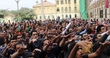 إخلاء سبيل 14طالبا بجامعة القاهرة فى أحداث الشغب بكفالة 50 ألف جنيه