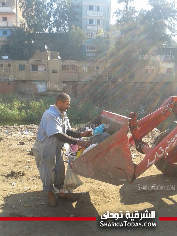حملات نظافة مكثفة بالصيادين وقرية كفر الحصر بالزقازيق 1 11111111 (1)