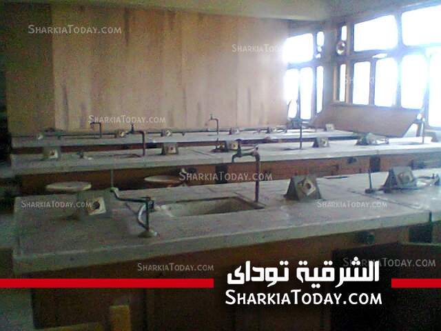 بالصور: طلاب"زراعة الزقازيق" يشتكون من تدنى مستوى "المعامل" ونقصها بالكلية 3 -------- (2)