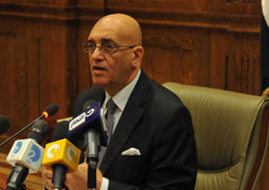 محمد سلماوي المتحدث الرسمي باسم لجنة الخمسين-ارشيفية