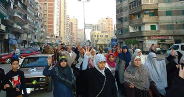 "6 إبريل" و"الإخوان" يهتفان ضد النظام بميدان مصطفى محمود 1 مسيرة إخوانية- أرشيفية