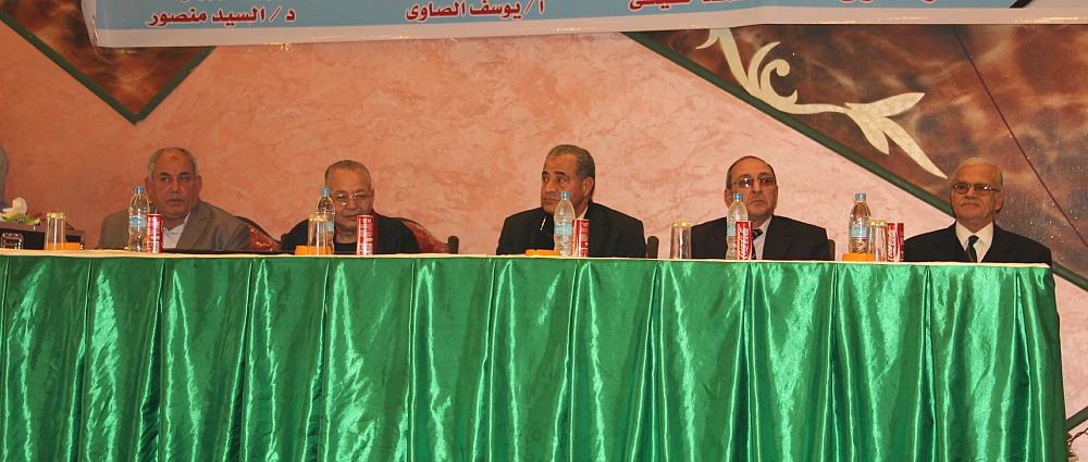 مؤتمر لدعم الدستور بأبو كبير بحضور علي مصيلحي 1 1092522_188898607983624_1111219215_o