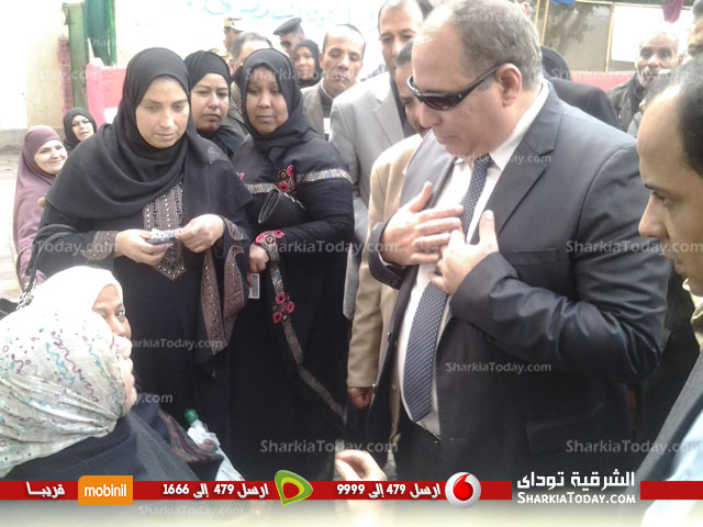 شاهد بالفيديو والصور : الزقازيق بين توافد كثيف للناخبين واشتباكات عنيفه باليوم الأول للاستفتاء علي الدستور 8 1