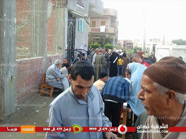 بدء توافد الناخبين على لجان أولاد صقر فى ثانى أيام الاستفتاء على الدستور 1 1