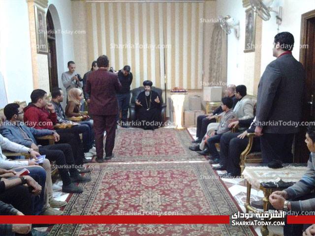 بالصور: القوى الثورية بالشرقية فى زيارة كنيسة ماريوحنا لتهنئة الاقباط بعيد الميلاد 1 1