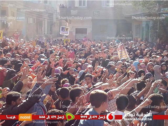 بالصور : استمرار تظاهر الإخوان بالعدوة فى الذكرى الثالثة لثورة 25 يناير 2 64561_767128609981545_1200446054_n - Copy