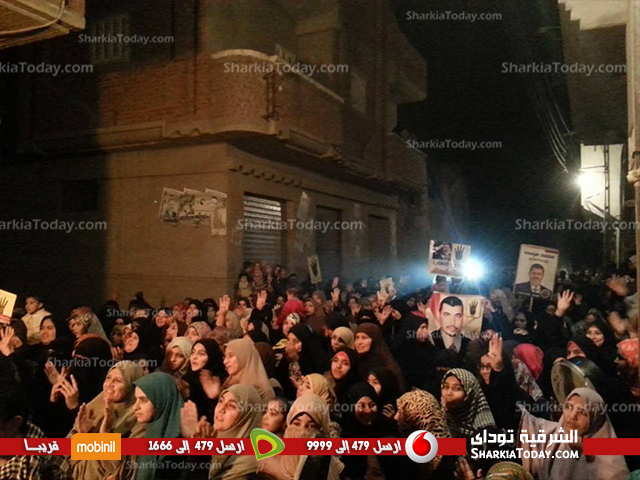 مؤيدو المعزول بمسقط رأسه في " العدوة " : سنخرج 25 يناير للمطالبة بالافراج عن المعتقلين ورفضاً للدستور 1 عدو
