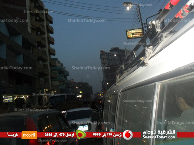 شلل مروري بفاقوس وغياب لرجال المرور 1 فاثوس