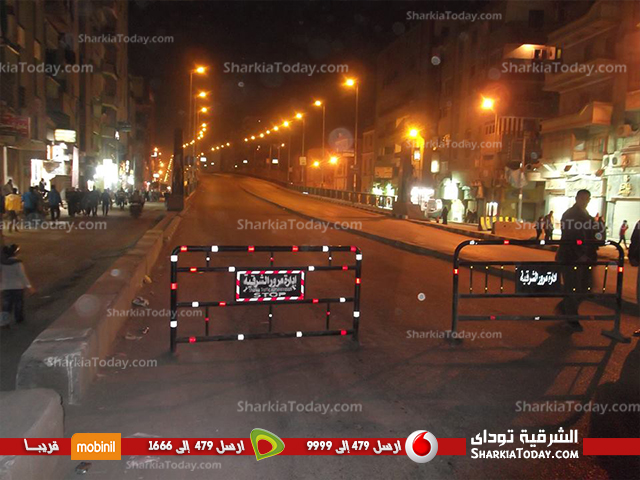 بالصور : مديرية أمن الشرقية تقيم الحواجز الأمنيه وتغلق الكوبري أمام حركة السيارات 1 كوبري
