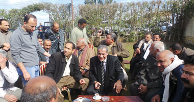 المصلحى مع أهالى أبو كبير