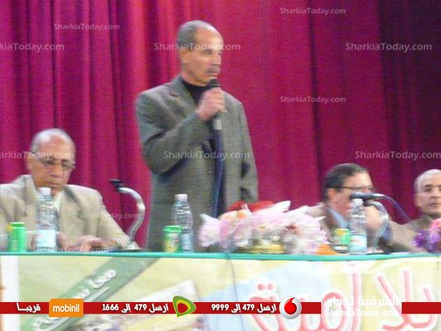 بالصور : فاعليات مؤتمر بعنوان "قرية بلا أمية "بقصر ثقافة الزقازيق 3 1969332_596048190487221_1867529995_n (1)