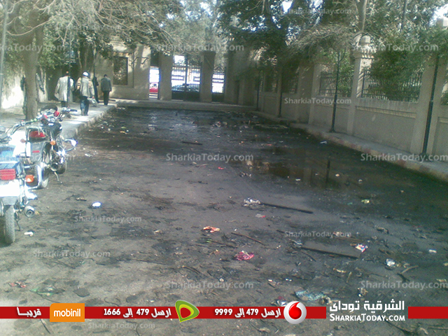 بالصور..."معهد الزقازيق الاعدادى الثانوى بنين "يغرق في المياه المختلطة بالمازوت 4 2