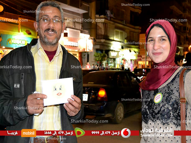 بالصور.."متفائلون الزقازيق " ينظمون حملة "اضحك ضحكتك حلوة" لرسم البسمة علي وجوه المواطنين 5 11