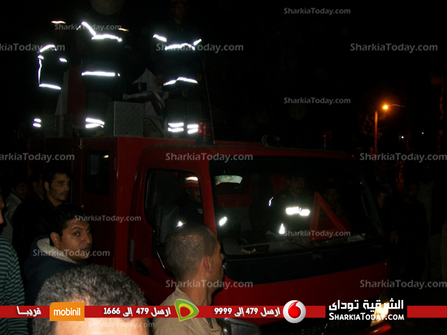 بالصور ..أهالي قرية «كفر عجيبة» بههيا يشيعون جثمان رقيب الشرطة القتيل 4 4