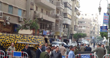 محاكمة 545 من قيادات الإخوان بالمنيا.. الجنايات تحيل أوراق 528 متهما لفضيلة المفتى وبراءة 17.. وتحديد جلسة 28 أبريل للنطق بالحكم بعد رد المفتى.. ومحيط المحكمة يشهد تكثيفا أمنيا مشددا 1 s320142410525