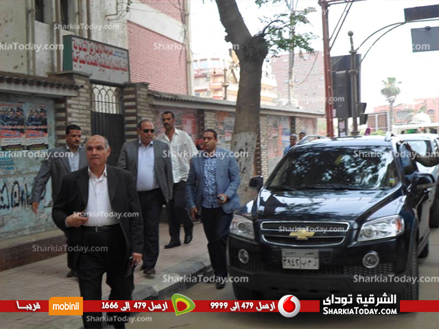 بالصور : محافظ الشرقية فى زيارة تفقديه للجان مدارس الزقازيق في اليوم الثالث للانتخابات الرئاسية 2014 4 1