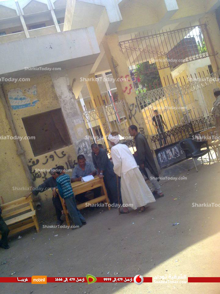 شاهد ألبوم " المواطن الشرقاوي " باليوم الأول في الانتخابات الرئاسية 2014 10 4