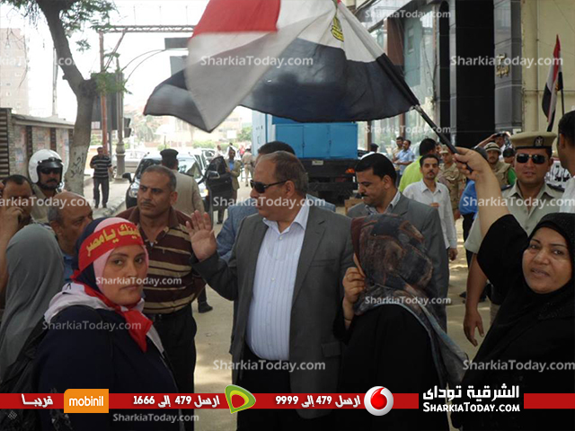بالصور : محافظ الشرقية فى زيارة تفقديه للجان مدارس الزقازيق في اليوم الثالث للانتخابات الرئاسية 2014 5 4