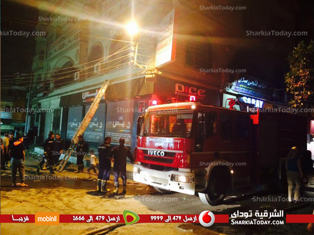 بالصور : نشوب حريق في احدي المباني بميدان القومية في الزقازيق والحمايه المدنية تتدخل للسيطرة عليه 2 حريق22