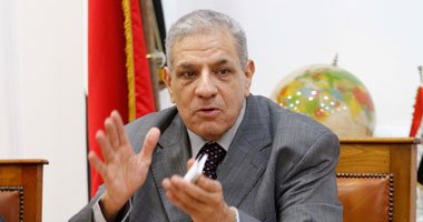 محلب لوزير التموين: ''اللي بيحصل دا مسخرة'' 1 محلبب