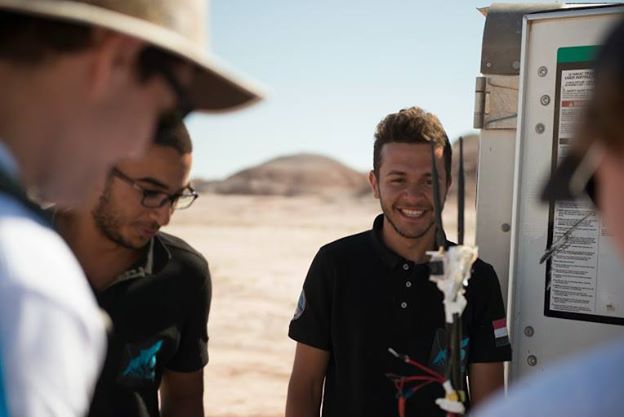 بالفيديو : شاب شرقاوي يحصد مركز متقدم بمسابقة "روفر" الدولية لتصنيع نموذج مركبة الفضاء 5 10352899_10203497455111127_3686397335481159023_n
