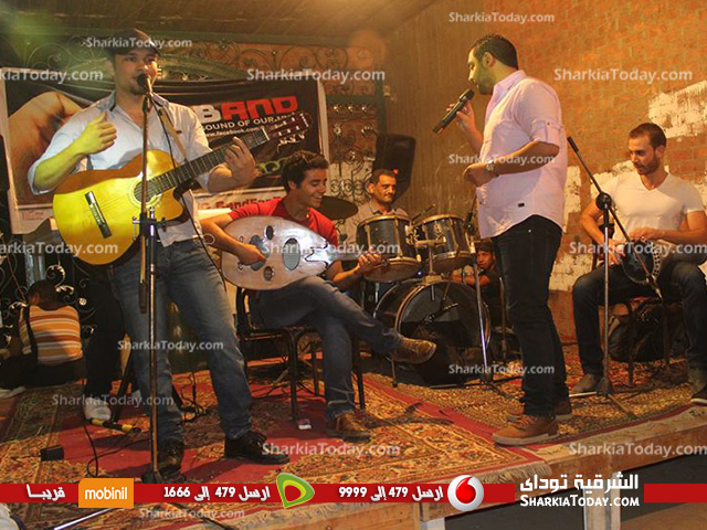 بالصور : شباب " Smile Zag " يشعل ميدان القومية بالفرحه 9 4