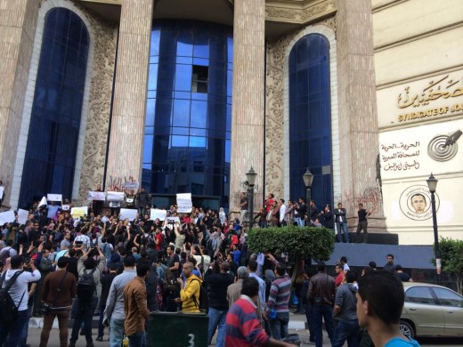نقابة الصحفيين : حكم " الماريوت " ليس نهائي ومتضامنون مع الزملاء 1 a80069e0-a266-4b82-b5a4-01c0bc405e6d-520x390