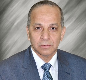 محافظ الوادى الجديد: مروحيات لتمشيط موقع الحادث واستنفار أمنى لضبط قتلة الجنود 1 اللواء-محمود-العشماوى