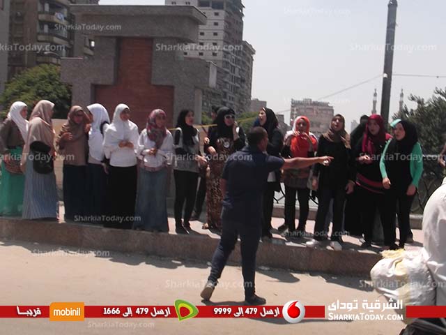 وقفة لطلاب الثانوية العامة للمطالبة برحيل وزير التربية والتعليم بالزقازيق 2 2